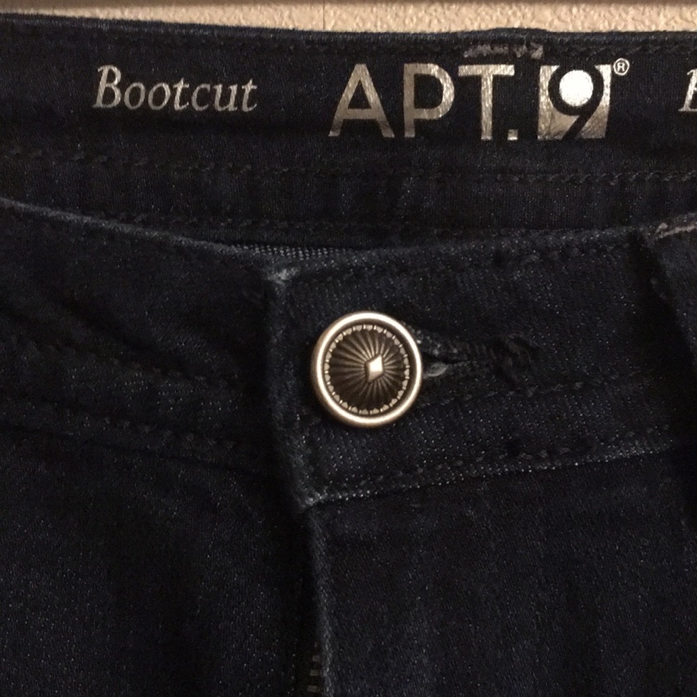 Jeans. - Picture 3 of 5